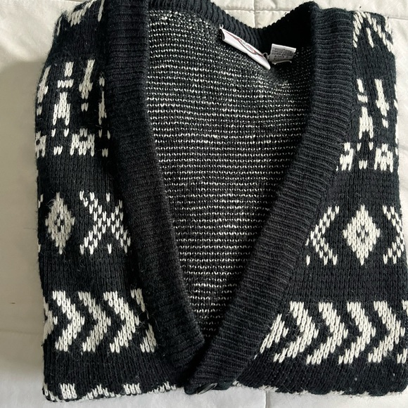 Kids Sweater - Picture 7 of 7